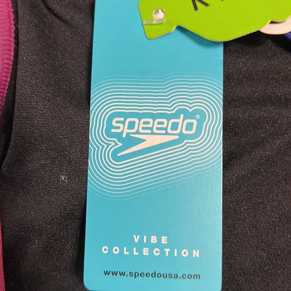 ✨NWT✨Speedo Swimsuit - Picture 6 of 9